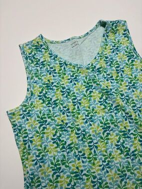 CROFT & BARROW GREEN & BLUE LEAF PRINT COTTON V-NECK TANK TOP